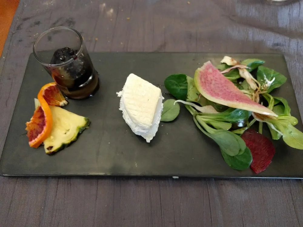 Fromage Vache D'albine Farci À la Crème de Truffe